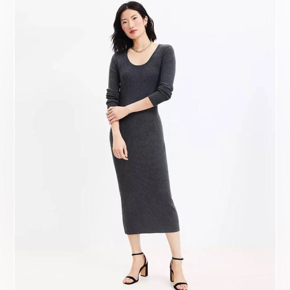 LOFT Heathered Ribbed Scoop Neck Midi Dress